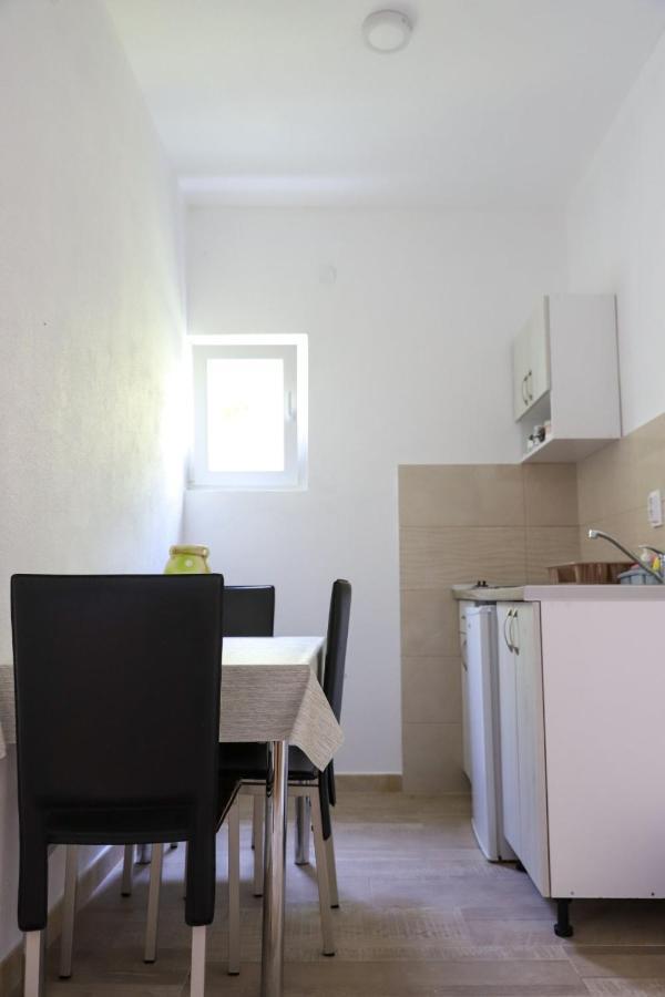 Apartmani Afterglow Sutomore Exterior foto